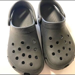 Crocs Clogs, Men Size 5/Woman Size 7, Color Black
